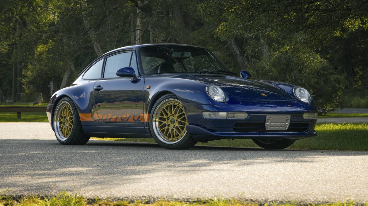 Porsche-911-carrera-4-coupe-993-1995-blue-12