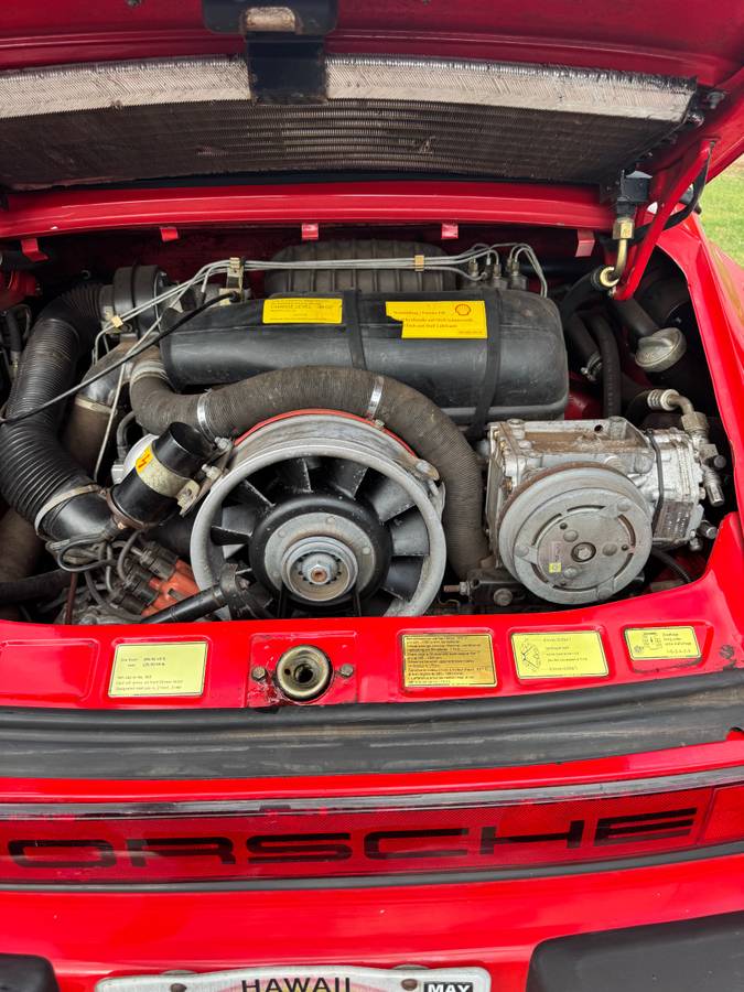 Porsche-911-carrera-cabriolet-1983-18
