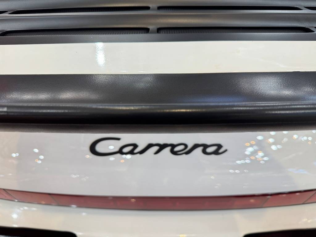 Porsche-911-factory-wide-body-1987-white-116