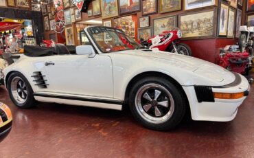 Porsche-911-factory-wide-body-1987-white-72