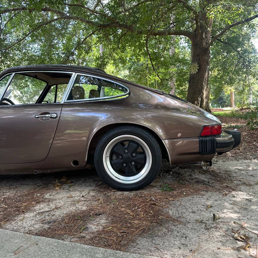 Porsche-911s-1976-brown-4