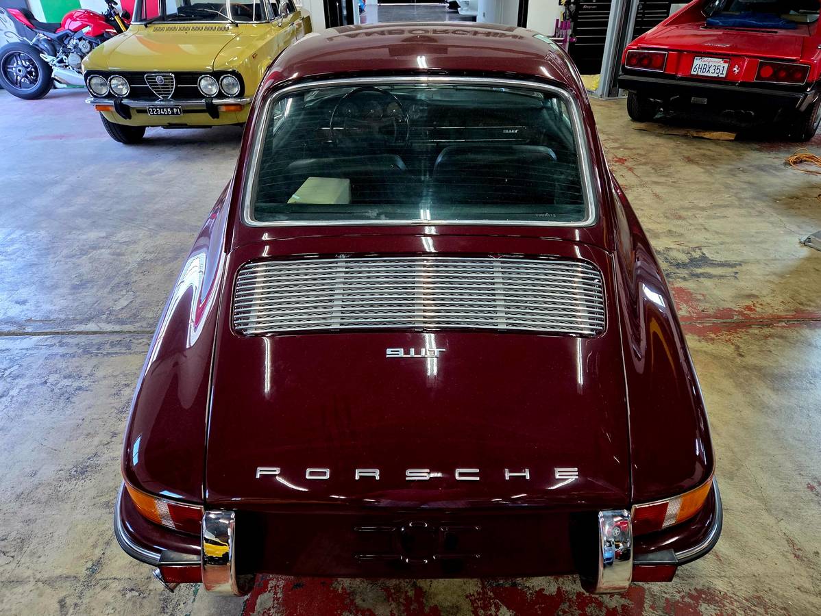 Porsche-911t-1970-red-4