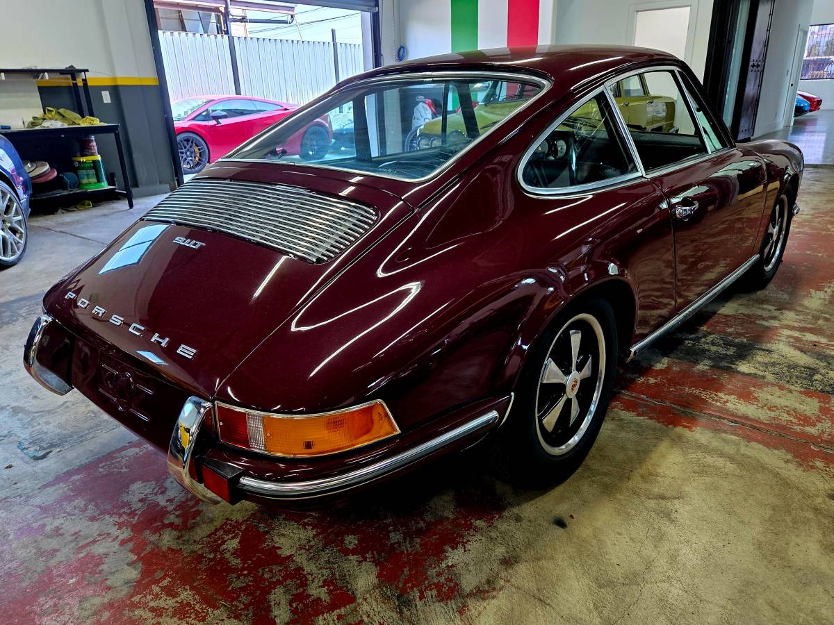 Porsche-911t-1970-red-5