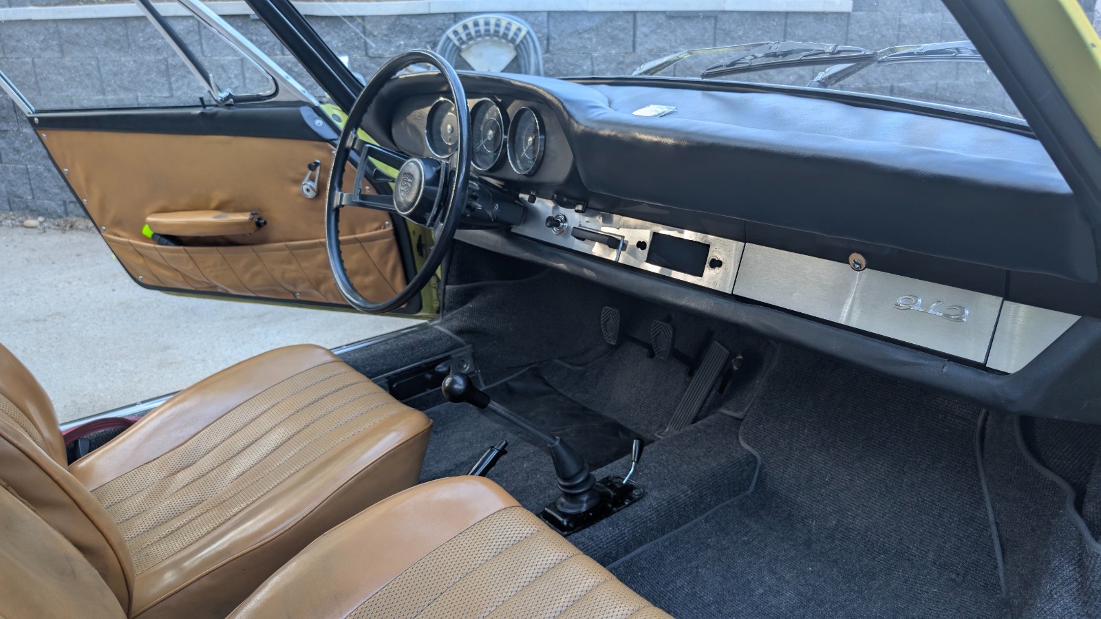 Porsche-912-1966-Coupe-15