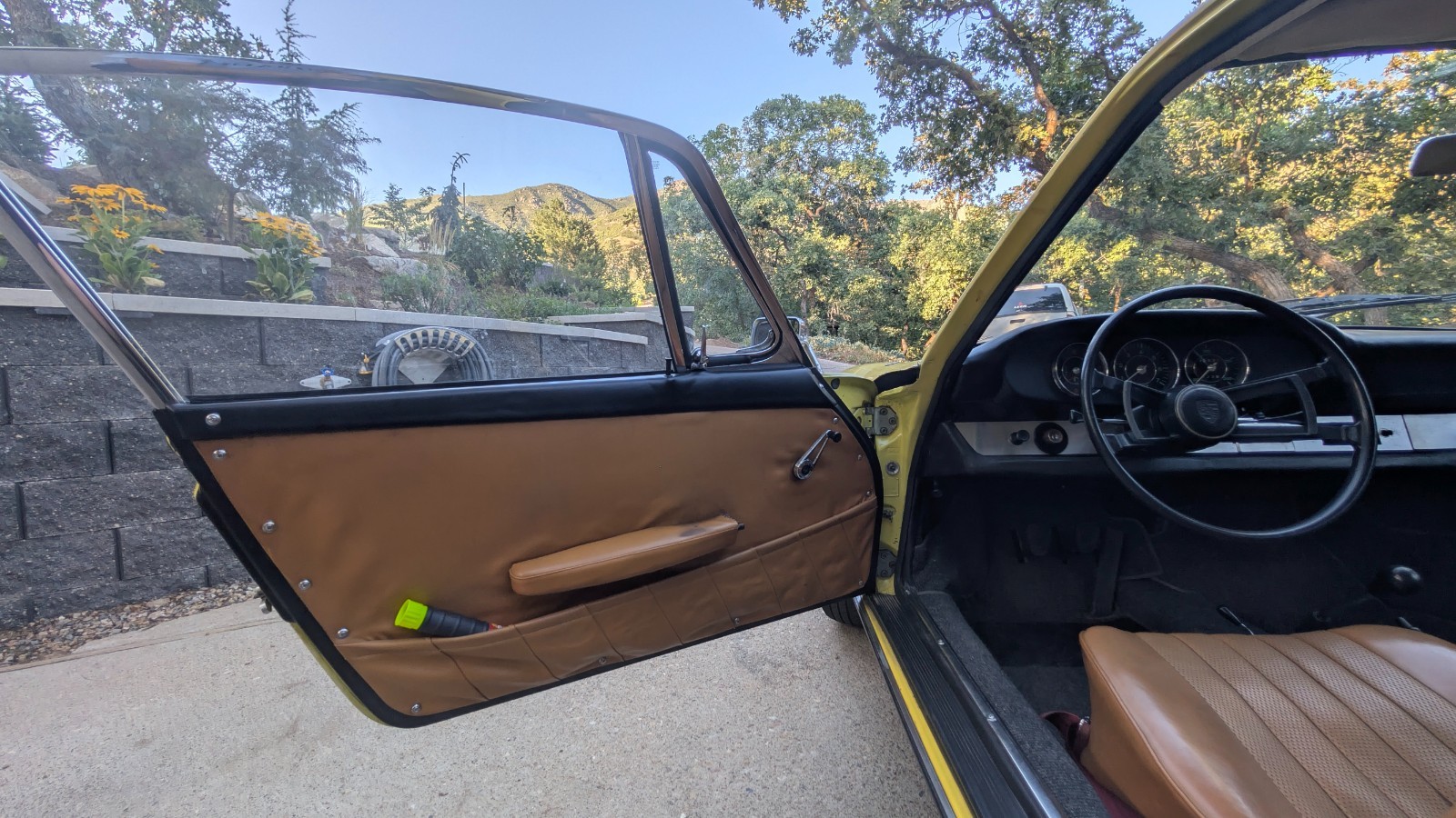 Porsche-912-1966-Coupe-23