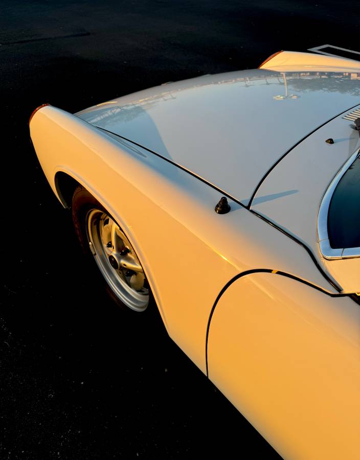 Porsche-914-1.8-1975-white-1