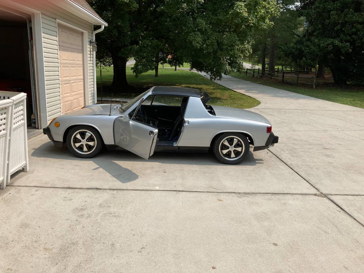 Porsche-914-1974-silver-11
