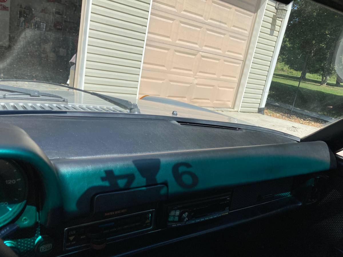 Porsche-914-1974-silver-9