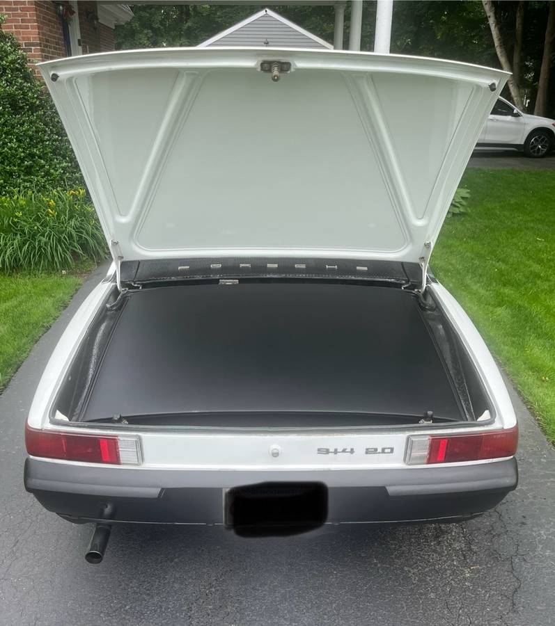 Porsche-914-1974-white-6