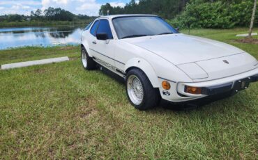 Porsche-924-1987-White-Black-12