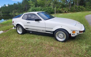 Porsche-924-1987-White-Black-13