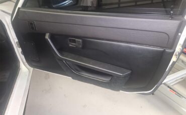 Porsche-924-1987-White-Black-2