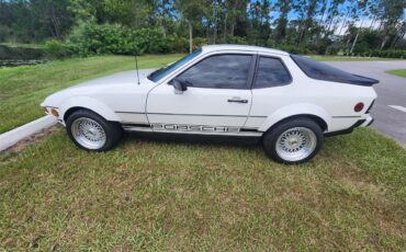 Porsche-924-1987-White-Black-24