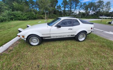 Porsche-924-1987-White-Black-25