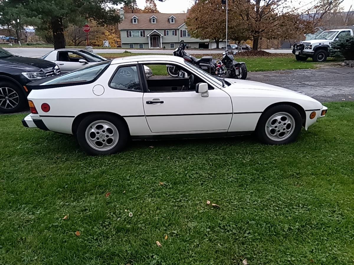 Porsche-924s-1987-white-1