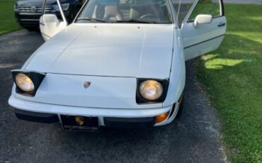 Porsche-924s-1987-white-13