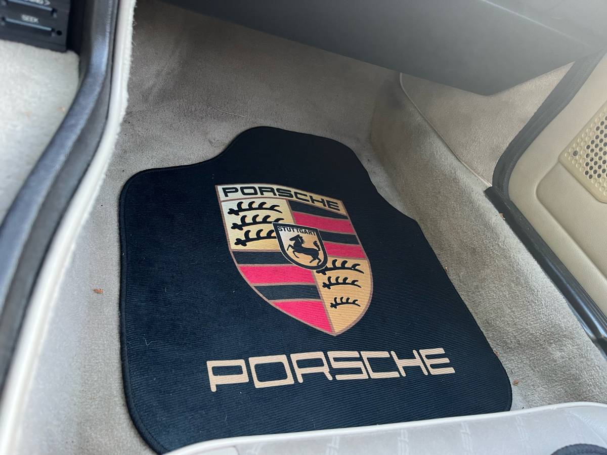 Porsche-924s-1987-white-16