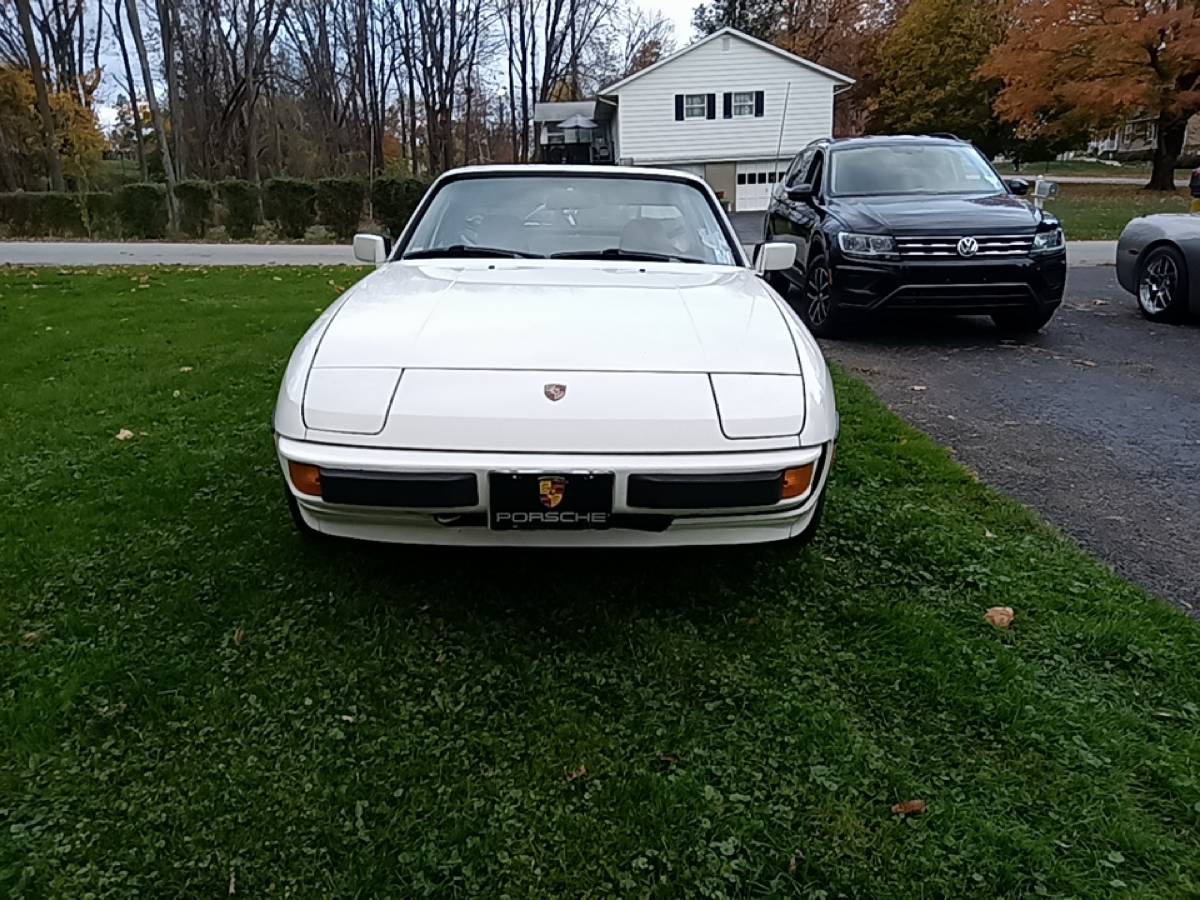 Porsche-924s-1987-white-2
