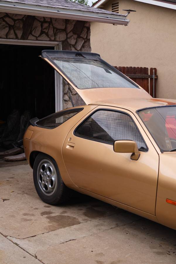Porsche-928-1979-13