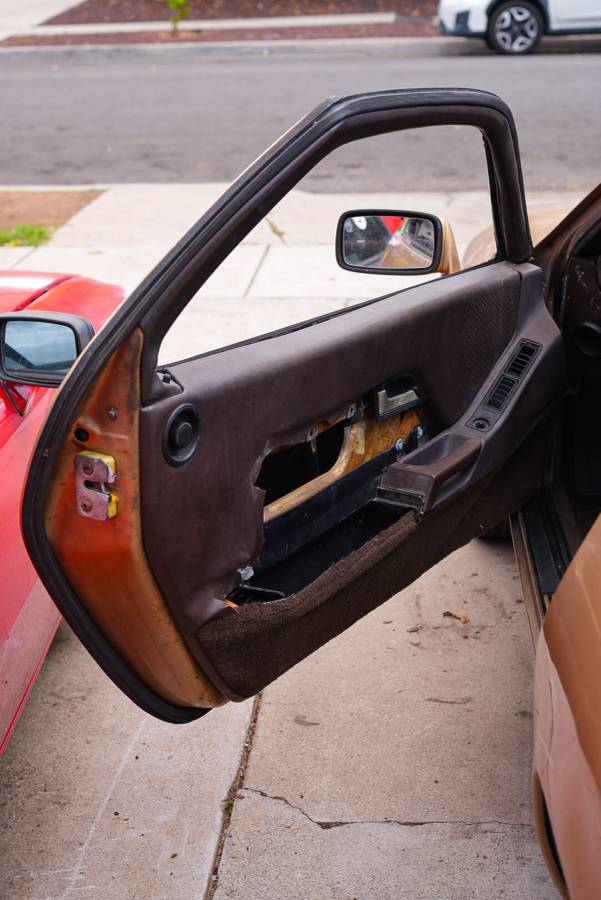 Porsche-928-1979-14