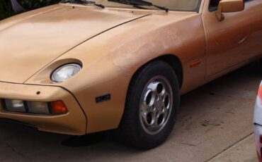 Porsche-928-1979-21
