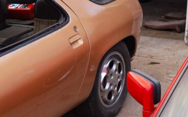 Porsche-928-1979-6
