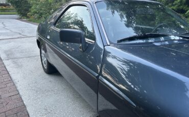 Porsche-928-1981-Coupe-10