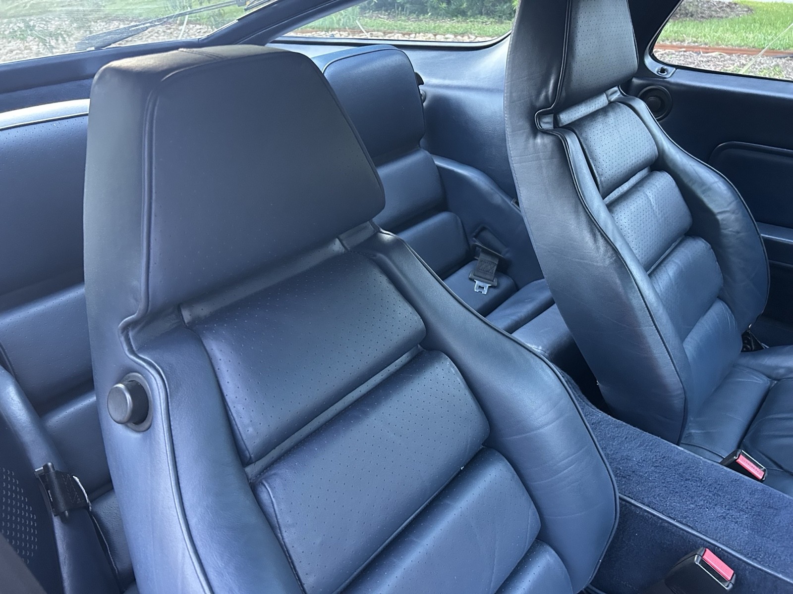 Porsche-928-1981-Coupe-36