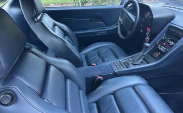 Porsche-928-1981-Coupe-38