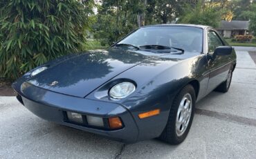 Porsche-928-1981-Coupe-5