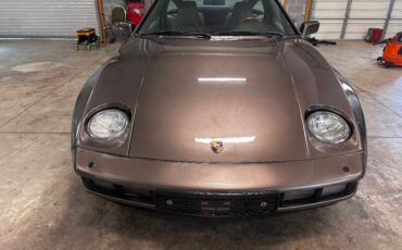 Porsche-928-1984-Coupe-6