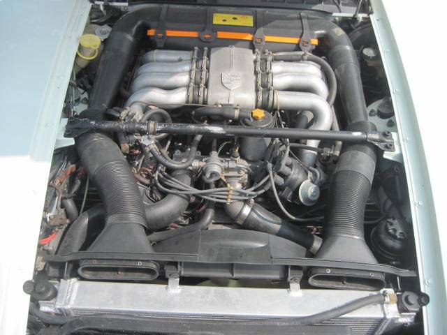 Porsche-928-1984-white-9