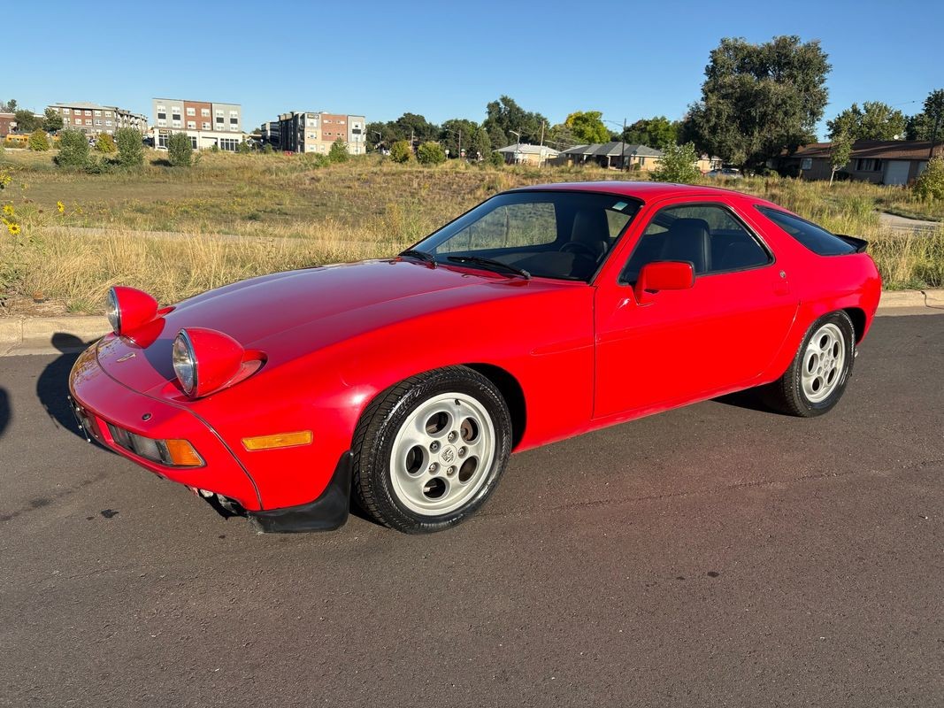 Porsche-928-1986-10