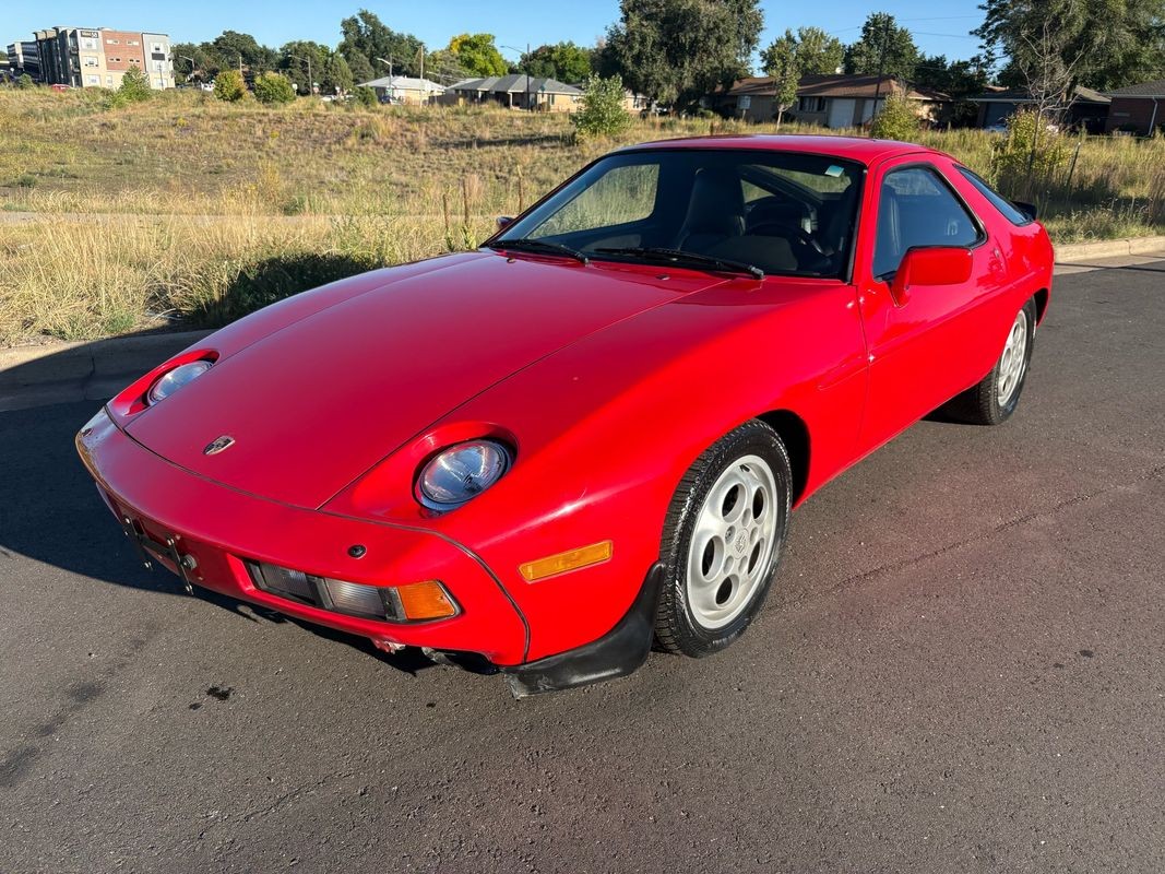 Porsche-928-1986-11