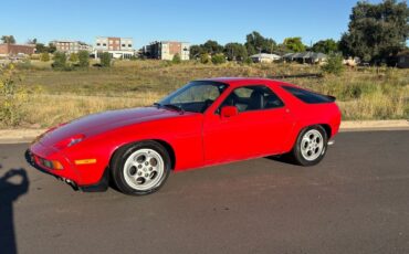 Porsche-928-1986-13