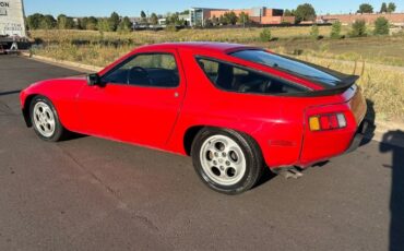 Porsche-928-1986-16