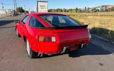 Porsche-928-1986-20