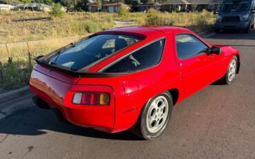 Porsche-928-1986-23