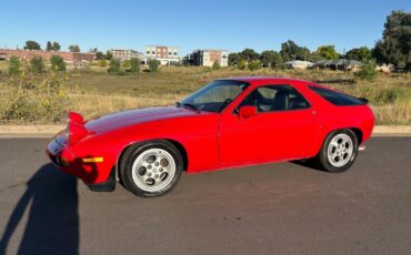 Porsche-928-1986-29