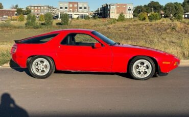 Porsche-928-1986-34