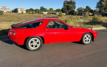 Porsche-928-1986-35