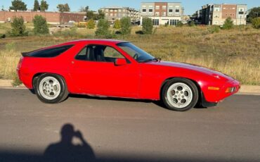 Porsche-928-1986-36