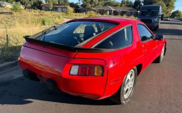 Porsche-928-1986-4
