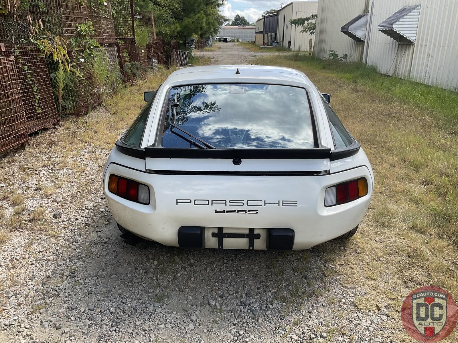 Porsche-928-1986-Coupe-12