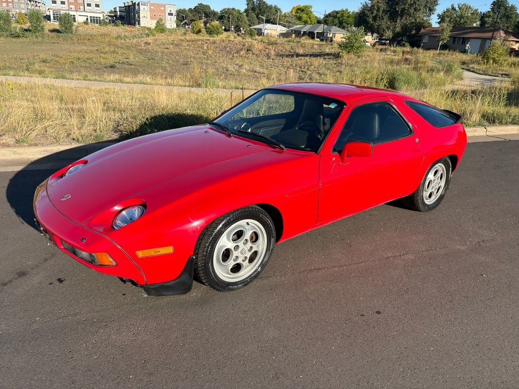 Porsche 928 1986 --