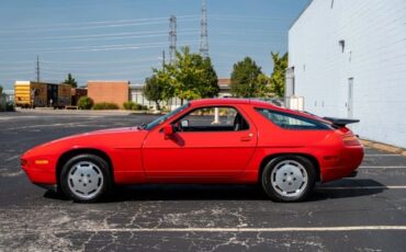 Porsche-928-1987-Coupe-11