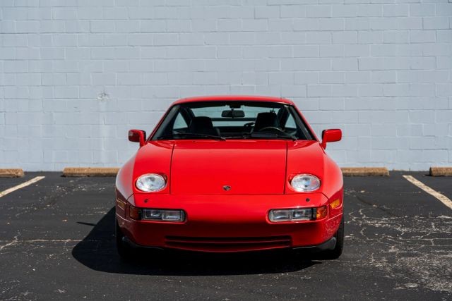 Porsche-928-1987-Coupe-6