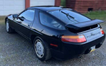 Porsche-928-1988-black-1