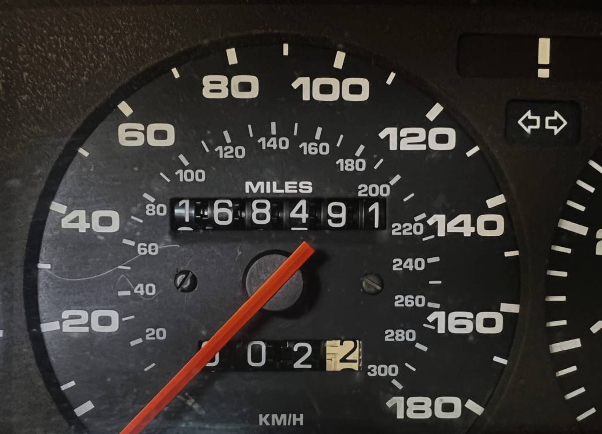 Porsche-928-1988-black-7