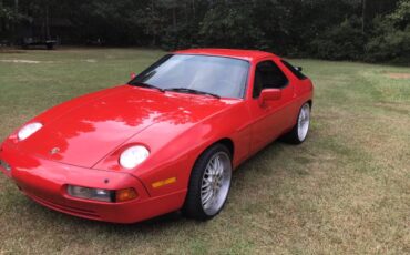 Porsche-928-1988-red-1